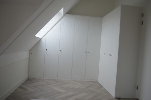 kast 64.jpg