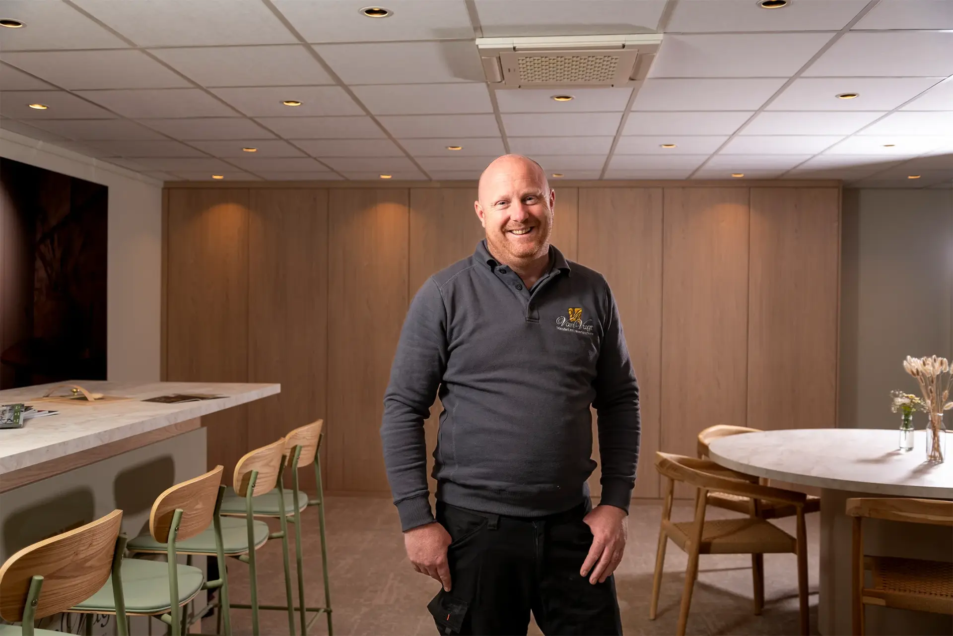 Leo Van Vugt Meubel en Interieurbouw